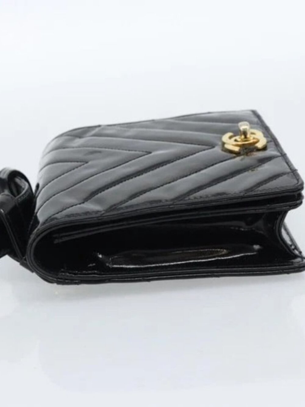 CHANEL V Stitch Waist bag Patent leather Black Gold CC Auth bs18829 - Picture 3 of 16